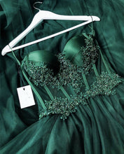 Load image into Gallery viewer, Emerald Green Prom Long Dresses
