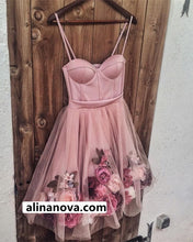 Load image into Gallery viewer, Sweetheart Homecoming Dresses Floral Flowers Embroidery