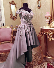 Load image into Gallery viewer, Front Short Long Back Prom Dresses Lace Flowers Off Shoulder