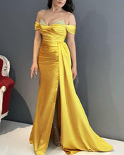 Load image into Gallery viewer, Mermaid Gold Prom Dresses
