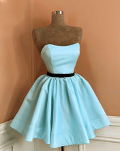 Load image into Gallery viewer, Light Green Satin Short Strapless Dress