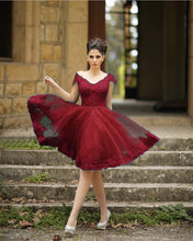 Load image into Gallery viewer, Tulle Homecoming Dresses Burgundy