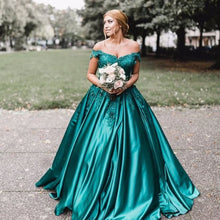 Load image into Gallery viewer, Hunter Green Satin Ball Gowns Wedding Dresses Lace Off The Shoulder
