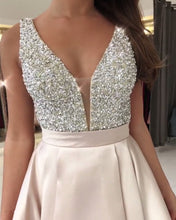 Load image into Gallery viewer, V-neck-Evening-Gowns