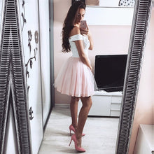Load image into Gallery viewer, White Lace V-neck Off The Shoulder Tulle Homecoming Dresses