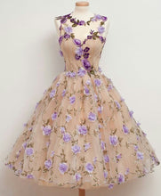 Load image into Gallery viewer, vintage 1950s swing embroiderty party dress