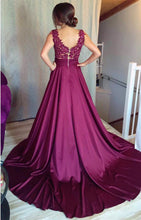 Load image into Gallery viewer, satin-gowns