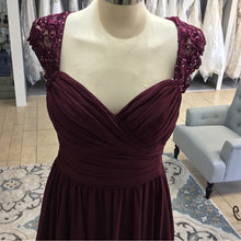 Load image into Gallery viewer, Elegant Long Chiffon Backless Bridesmaid Dresses Lace Cap Sleeves