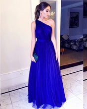 Load image into Gallery viewer, Long Tulle Floor Length Bridesmaid Dresses One Shoulder