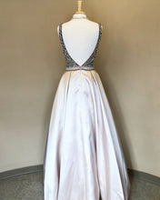 Load image into Gallery viewer, Backless-Evening-Dresses