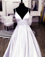 Load image into Gallery viewer, Sexy Straps V-neck Satin Long Prom Dresses With Pocket