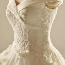 Load image into Gallery viewer, Ivory Lace A-line V Neck Off The Shoulder Wedding Dresses Princess