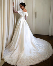Load image into Gallery viewer, Sweep Train Wedding Dress