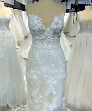Load image into Gallery viewer, Wedding Dress Mermaid V Neck