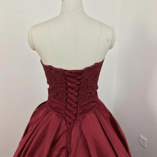 Load image into Gallery viewer, Lace Sweetheart Satin Ball Gown Prom Dresses