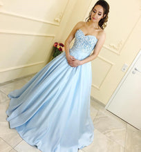 Load image into Gallery viewer, Lace Sweetheart Satin Ball Gowns Floor Length Evening Dresses