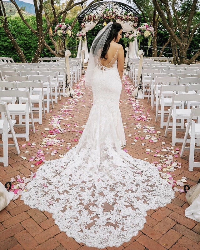 fitted lace wedding dress Mermaid Beach Wedding Dress Tight Floral Wedding Dresses With Lace App –  winkbridal main image 1