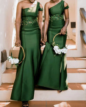 Load image into Gallery viewer, Long Satin Mermaid Dresses One Shoulder Bridesmaid Gowns-alinanova