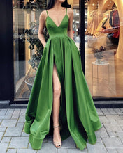 Load image into Gallery viewer, Dusty Sage Green Bridesmaid Dresses