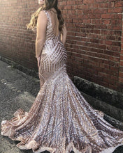 Load image into Gallery viewer, 8899 Sequin Mermaid Dresses Backless Prom Gown
