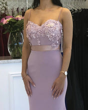 Load image into Gallery viewer, Mauve Purple Bridesmaid Dresses