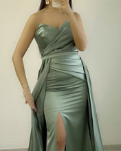 Load image into Gallery viewer, Mermaid Pleated V Neck Slit Satin Dress
