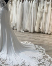Load image into Gallery viewer, Lace Train Wedding Dress