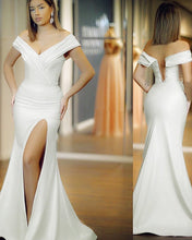 Load image into Gallery viewer, Off Shoulder Mermaid Wedding Dress