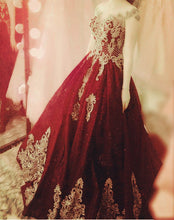 Load image into Gallery viewer, Navy Blue Ball Gowns Wedding Dresses Gold Lace Embroidery