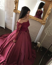 Load image into Gallery viewer, Off Shoulder Long Sleeves Wedding Dresses Ball Gowns