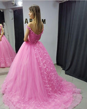 Load image into Gallery viewer, Off Shoulder Tulle Ball Gown Quinceanera Dresses Lace Appliques