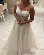 Load image into Gallery viewer, One Shoulder Wedding Dresses