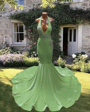 Load image into Gallery viewer, Mermaid Light Green Prom Dress
