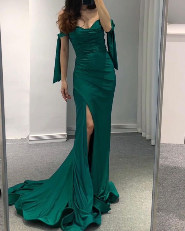 Mermaid Pleated V-neck Slit Dress Mermaid Pleated V-neck Slit Dress