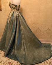 Load image into Gallery viewer, Glitter Prom Dresses Sweetheart Corset Lace Embroidery