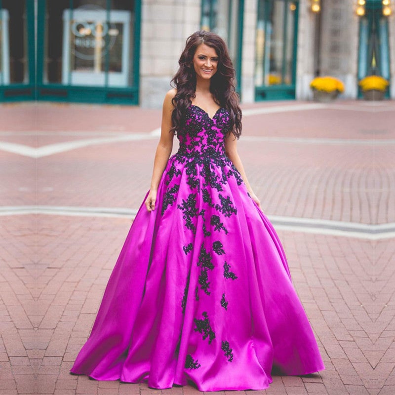 Purle Satin Ball Gowns Quinceanera Dresses Black Lace Embroidery alinanova Purle Satin Ball Gowns Quinceanera Dresses Black Lace Embroidery alinanova