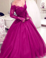 Load image into Gallery viewer, Fuchsia Tulle Quinceanera Dresses
