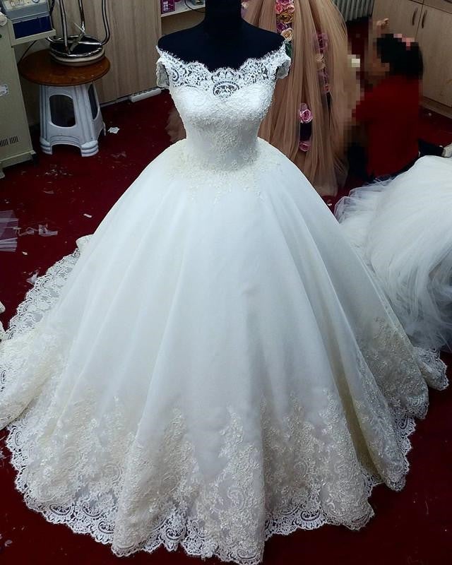 Romantic Lace Ball Gown Wedding Dresses V-neck Off The Shoulder Romantic Lace Ball Gown Wedding Dresses V-neck Off The Shoulder