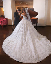 Load image into Gallery viewer, Royal Train Lace Wedding Dresses Ball Gowns Off-the-shoulder
