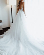 Load image into Gallery viewer, Backless Tulle Wedding Dress For Bride