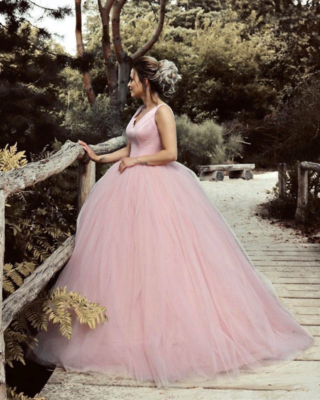 Satin V-neck Tulle Ball Gowns Wedding Dresses Pearl Pink Satin V-neck Tulle Ball Gowns Wedding Dresses Pearl Pink