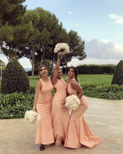 Load image into Gallery viewer, Halter Bridesmaid Dresses Mermaid Backless