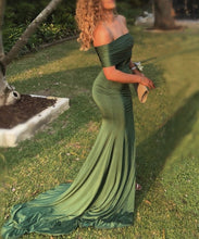 Load image into Gallery viewer, Sage Green Bridesmaid Dress
