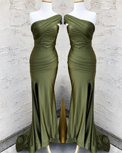 Load image into Gallery viewer, Olive Green Bridesmaid Dresses One Shoulder