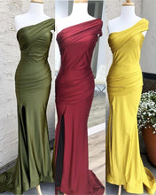 Load image into Gallery viewer, Sexy Mermaid Bridesmaid Dresses One Shoulder High Slit