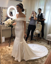 Load image into Gallery viewer, Sweep Train Mermaid Wedding Dresses 2020