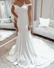 Load image into Gallery viewer, Sexy Mermaid Wedding Dress