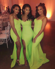 Load image into Gallery viewer, Lime Green Mermaid Sweetheart Bridesmaid Dresses
