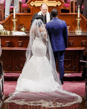 Load image into Gallery viewer, Mermaid Wedding Dress With Veil
