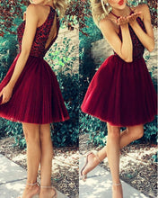 Load image into Gallery viewer, Short Burgundy Prom Dresses